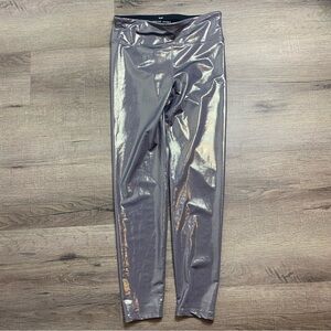 Heroine Sport Marvel Legging Chrome Silver High Waisted Large NWT